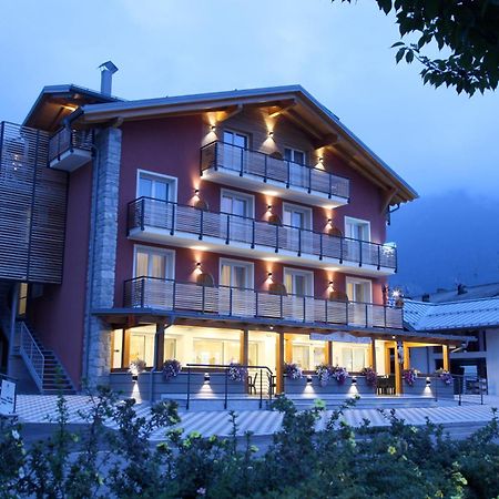 Hotel Gran Vacanze Rooms & Apartments Dimaro Εξωτερικό φωτογραφία