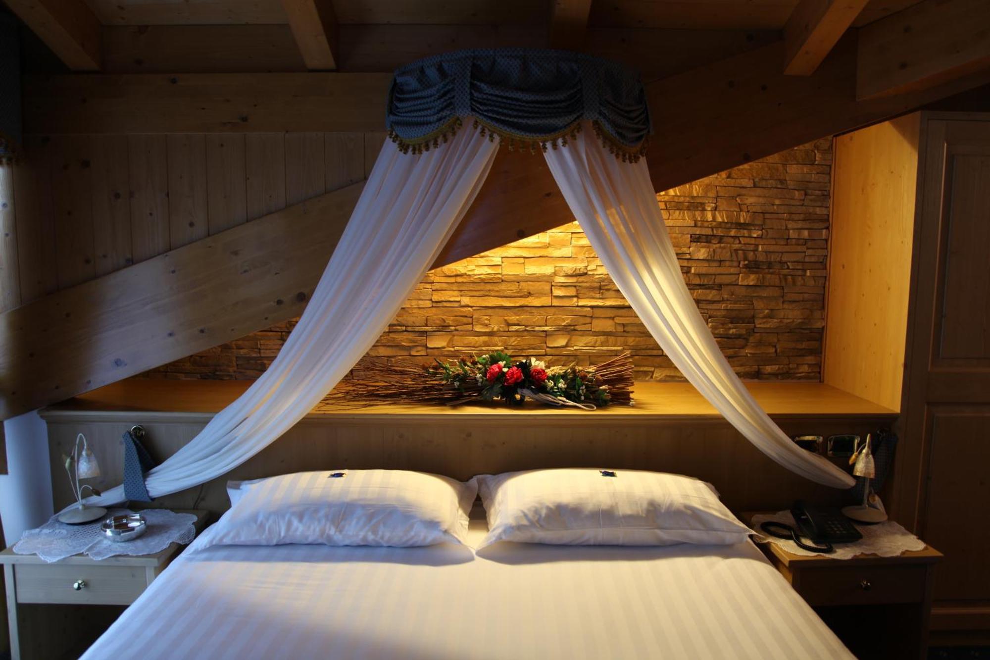 Hotel Gran Vacanze Rooms & Apartments Dimaro Εξωτερικό φωτογραφία