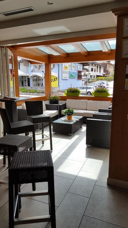 Hotel Gran Vacanze Rooms & Apartments Dimaro Εξωτερικό φωτογραφία