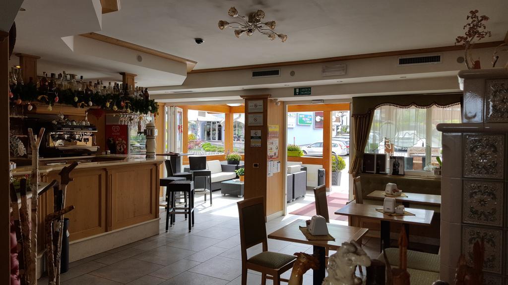 Hotel Gran Vacanze Rooms & Apartments Dimaro Εξωτερικό φωτογραφία